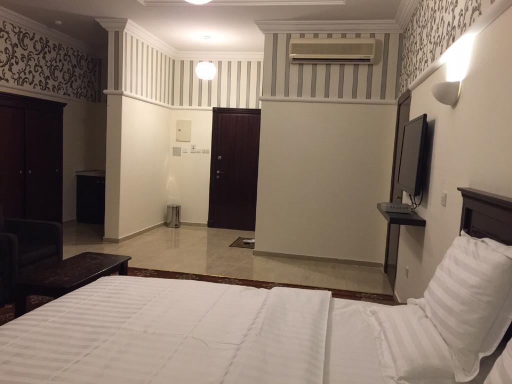 Al Denny Aparthotel Jeddah Værelse billede