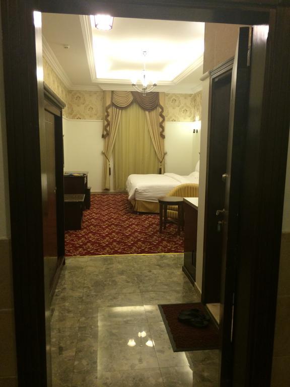Al Denny Aparthotel Jeddah Værelse billede